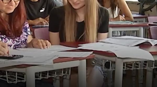 Scandal pe admiterea la liceu. Ministrul spune că examenele vor fi organizate din 2027. Reacția societății civile: „examen al pilelor”