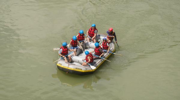 de la colosseum la rafting pe tibru cum fug turistii din roma de canicula si aglomeratie este o experienta deosebita