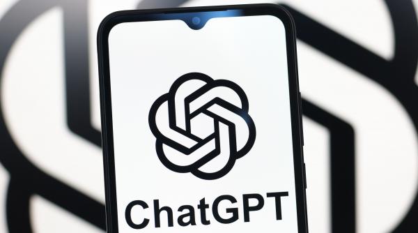 ultimele zile fara reclame pe chatgpt de luni chiar si unii utilizatori care platesc abonament vor incepe sa le vada