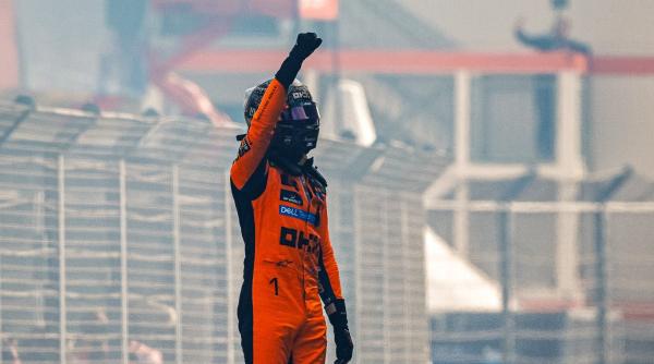 F1: Lando Norris a câștigat Marele Premiu al Olandei. Cursa de la Zandvoort a fost oprită după ce Verstappen s-a izbit de parapet