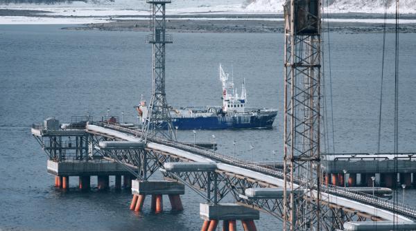 norvegia sfideaza ue si anunta ca va continua forajele de petrol si gaze in arctica si renunta la rolul de bateria verde a europei