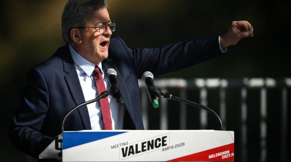 Surpriză în sondajele din Franța, cu opt luni înainte de alegerile prezidențiale: Jean-Luc Mélenchon ar ajunge în turul doi