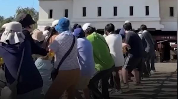 1.800 de oameni vor muta castelul Hirosaki de 360 de tone, din Japonia. Pentru protejarea clădirii vor folosi metoda hikiya