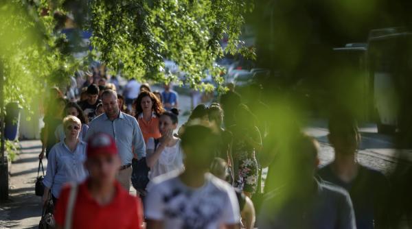 in 16 ani populatia ocupata civila a romaniei s a redus cu un milion de persoane potrivit ins