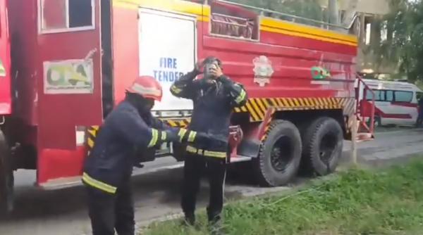 cel putin 13 bebelusi au murit intr un incendiu intr un spital din pakistan