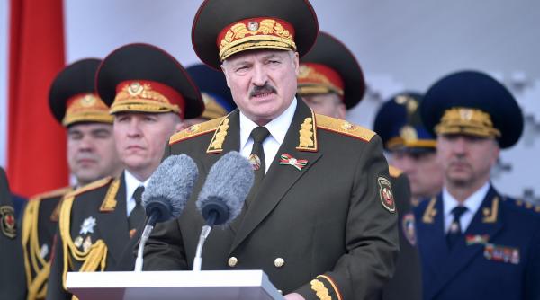 cresc ingrijorarile ca putin va ataca nato lukasenko anunta ca isi pregateste trupele imediat dupa vizita sefului cia la moscova