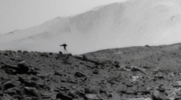 meduza pe marte imaginea surprinsa de roverul curiosity a devenit virala ce este de fapt forma misterioasa