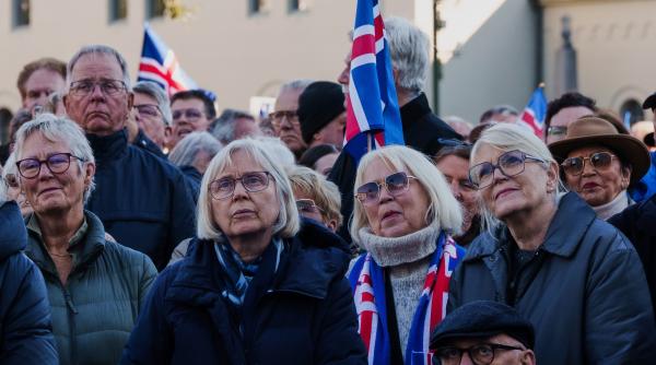 donald trump si ambitiile lui privind groenlanda schimba calculele islandezilor privind aderarea la ue mizele votului istoric