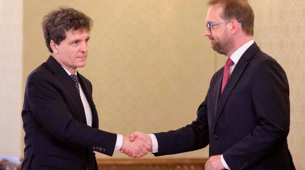 Nicușor Dan a promulgat legea ANI cu amendamentul Fritz. În 30 de zile, primarul din Timișoara rămâne fără mandat