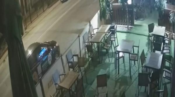 patru oameni au ajuns la spital dupa un accident provocat in lugoj de un sofer beat si fara permis barbatul a fost arestat