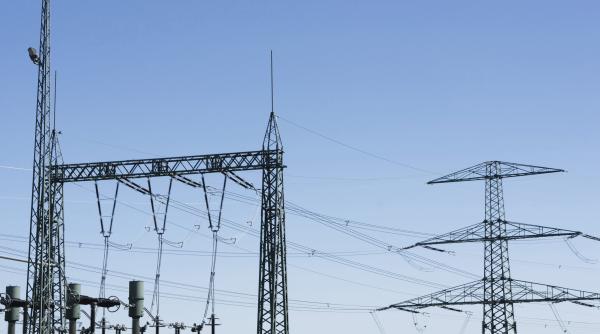 Rusia anunţă că va ataca masiv instalaţiile de energie electrică din Ucraina. Acestea alimentează şi importurile României