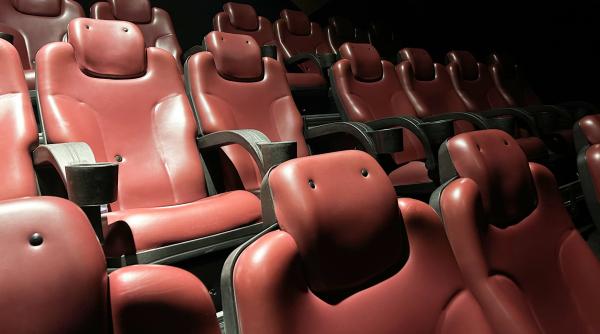 ca sa aiba salile pline si la pranz un cinema din china vinde acum bilete pentru cei care vor sa doarma in pauza de masa