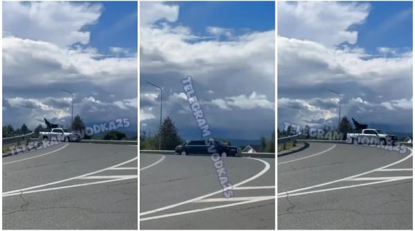 de teama ca va fi ucis putin si a pus mitraliera antiaeriana pe masina si scut pe scara avionului