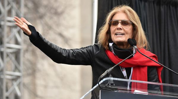A murit Gloria Steinem, una dintre cele mai cunoscute feministe din lume. Avea 92 de ani