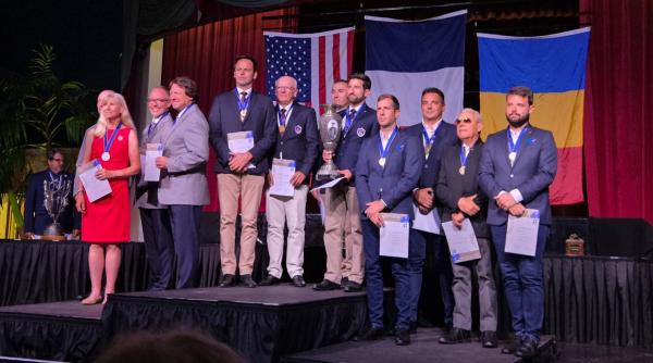 echipa romaniei a obtinut locul 3 la 2026 world aerobatic championships la individual romain fhal a luat medalia de argint