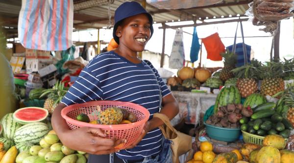 Kenya declară război micilor comercianți din afara țării. Președintele William Ruto le-a cerut să-și închidă afacerile