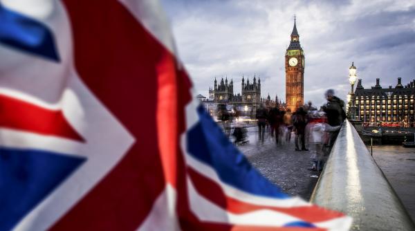 Noi reguli de viză în UK pentru muncitorii străini. Ce se întâmplă dacă sunt exploatați de angajatori