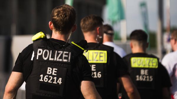 Poliția germană a arestat doi bulgari care au lansat „dispozitive incendiare” în zona unor companii de apărare din Munchen