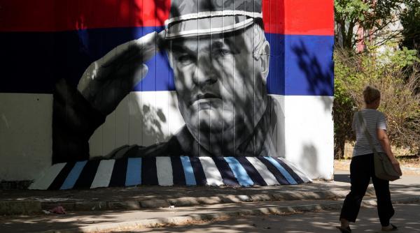 Funeraliile fostului lider al sârbilor bosniaci, Ratko Mladić, provoacă furie la Bruxelles: "Ar echivala cu trântirea ușii aderării"