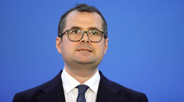 Premierul Moldovei a povestit cum a încercat să vândă țigări în Olanda: „Ca fiecare student sărac, încerci să faci niște bani”