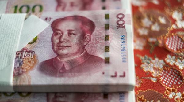 China injectează 54 de miliarde de dolari în 8 bănci și companii de asigurări ca să-și stimuleze economia