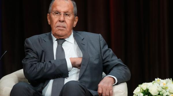 iubita si fiica lui lavrov au obtinut pasapoarte de emirate imediat dupa invazie svetlana poliakova ar avea influenta mare la mae rus
