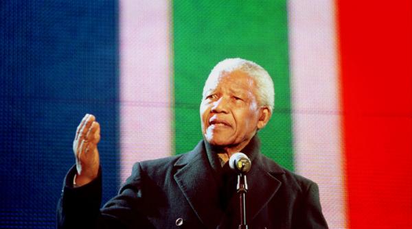 africa de sud vrea sa opreasca o licitatie din sua sunt scoase la vanzare 29 de obiecte care i au apartinut lui nelson mandela
