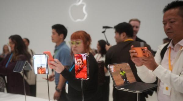 apple e asteptata sa lanseze azi primul iphone pliabil la primul eveniment cu noul ceo john ternus in functie cat ar costa