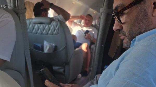 primele imagini din avionul cu politicieni si magistrati spre mykonos cine e fotograful