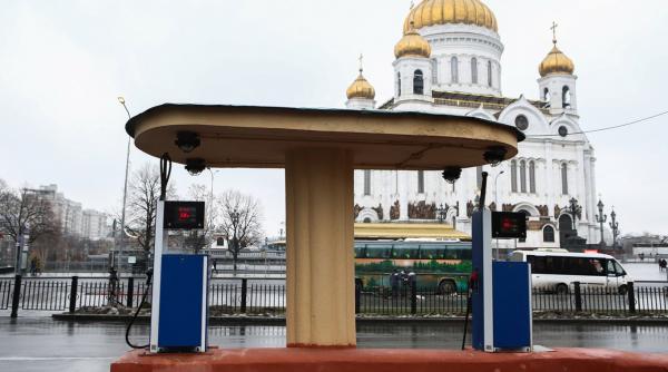 putin a dat ordin ca benzinaria kremlinului sa fie aparata de drone comert si turisti fso instituie o zona speciala in moscova