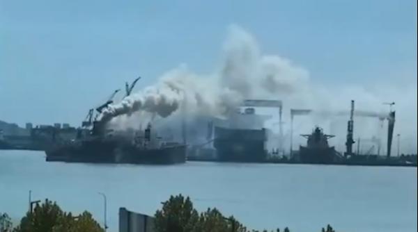 Cel puțin 20 de morți într-un incendiu la o navă care era în reparații într-un șantier în China. Xi Jinping a cerut "anchetă imediată"