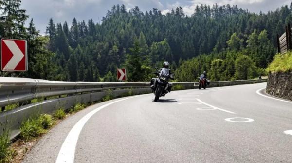 in spania au aparut noi marcaje rutiere pe sosele ce inseamna cercurile albe si ce trebuie sa faca soferii