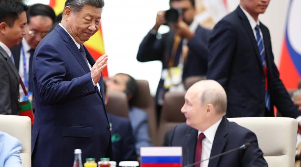 Xi evită să aibă o întâlnire oficială cu Putin, la viitorul summit BRICS. Kremlinul: „Pot avea o întâlnire informală, în picioare”