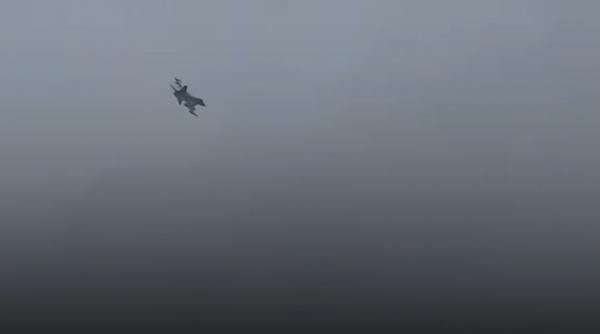 O dronă s-a prăbușit într-un lan de porumb din Suceava. Armata a urmărit-o cu avioane F-16