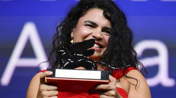 Succes românesc la Festivalul de la Veneţia. Filmul "Eu contez", regizat de Alina Şerban, a câștigat Premiul publicului "Armani beauty"