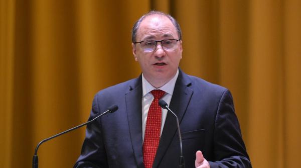 Ministrul Educației, mesaj în versuri pentru studenții USV Iași: „Când văcuţa nu dă lapte / Iar AI-ul e în zadar”