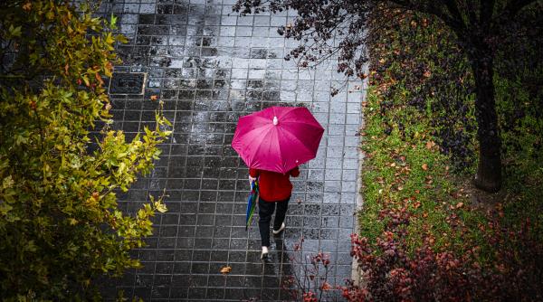 Prognoza meteo pentru următoarele două săptămâni. Temperaturile ajung până la 30 de grade, apoi vremea se răcește și vin ploile