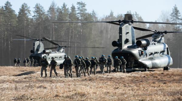 Avioanele NATO au doborât o dronă care a intrat în spațiul aerian lituanian. Polonia anunţă securizarea spațiului aerian