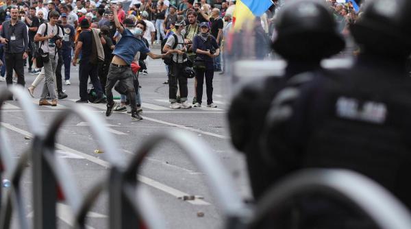 protest neautorizat al fermierilor in fata guvernului sunt filtre la intrarea in bucuresti autoritatile sunt in alerta