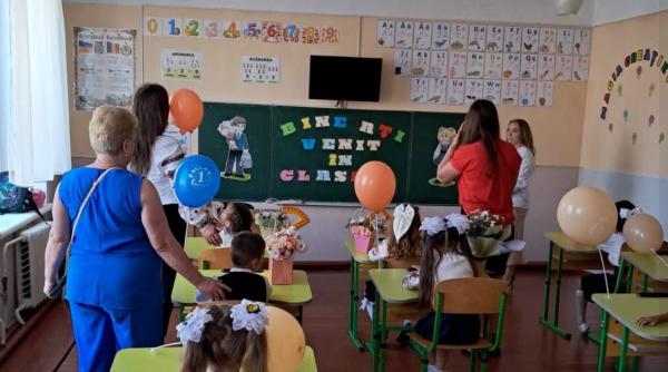 o clasa in limba romana din ucraina a fost oprita dupa doar patru zile mae cere explicatii la kiev