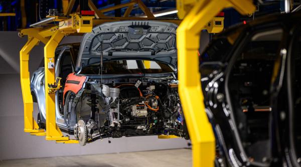 o companie auto din craiova va construi un parc fotovoltaic care va alimenta intreaga fabrica costa peste 36 milioane de lei