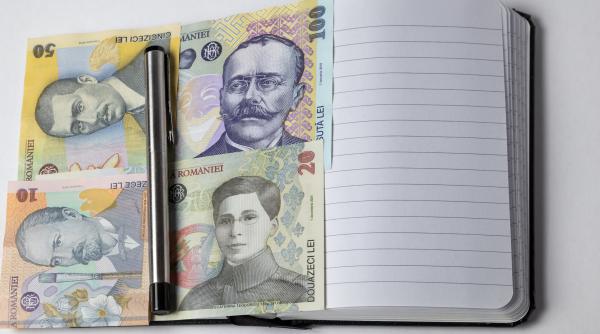 romanii vor putea avea mai multi bani la pensie prin conturile de economii si investitii legea adoptata de parlament