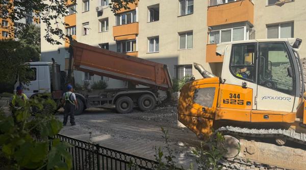 luni incep lucrarile de punere in siguranta a blocului din rahova pmb muncitorii vor fi insotiti de organele de cercetare penala