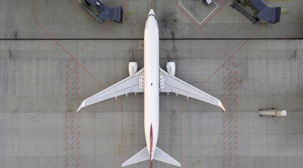 polonia a inchis doua aeroporturi dupa atacurile rusiei la granita sistemele antiaeriene au fost activate