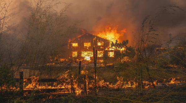 unul din doi romani se teme de incendiu dar doar unul din cinci are asigurare vorbim despre un dezastru financiar major