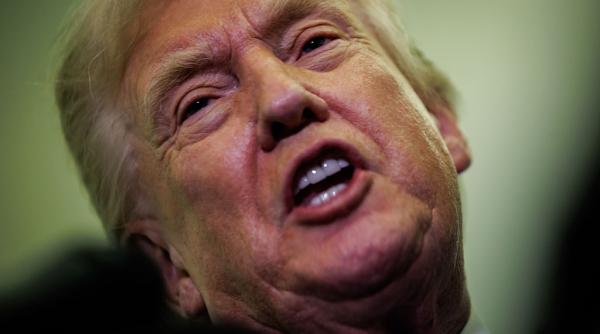 donald trump a anuntat ca interzice accesul la casa alba a cnn ms now si reuters pe care le acuza ca relateaza stiri false