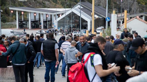 rusii se tem de mobilizare si fug inainte de inchiderea urnelor online ul este plin de cautarile cum sa pleci