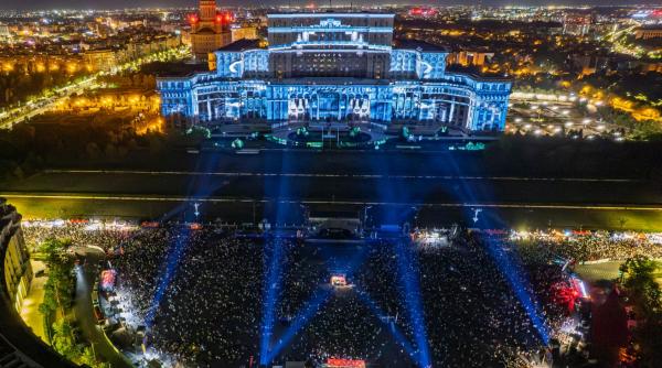 bucurestiul si a sarbatorit cei 567 de ani cu aproape 200 000 de oameni in strada spectacol urias in centrul capitalei