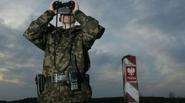 polonia extinde sistemul electronic de securitate pe frontiera cu ucraina din cauza atacurilor rusiei peste 1 000 de sirene