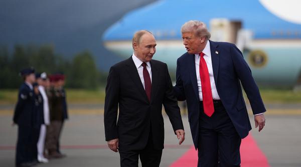 trump spune ca rusia a pierdut controlul asupra rafinariilor de petrol si ii cere lui putin oprirea razboiului in ucraina